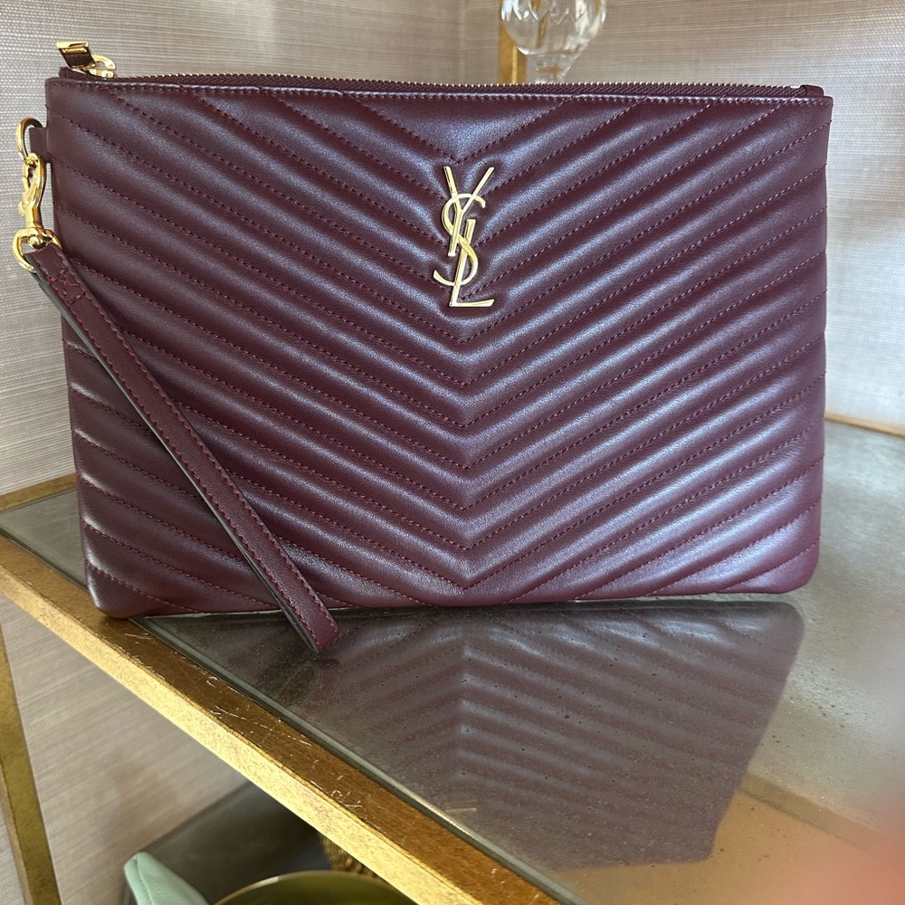 Fashion inspired clutch bag used twice like brand  new  burgundy